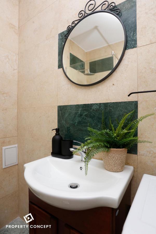 Stylish Concept Studio Boekarest Buitenkant foto